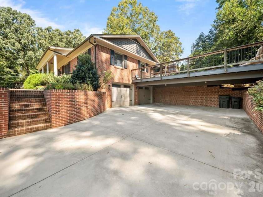 102 Hillside Lane, Morganton, NC 28655.  MLS# CAR4425080, YatesRealty ID 51691. 