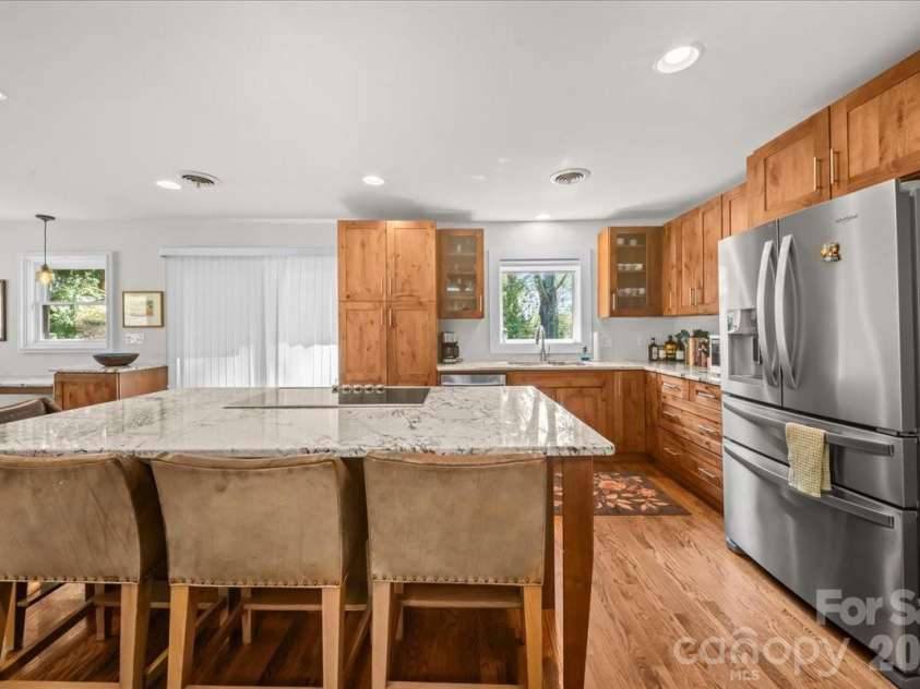 102 Hillside Lane, Morganton, NC 28655.  MLS# CAR4425080, YatesRealty ID 51691. 