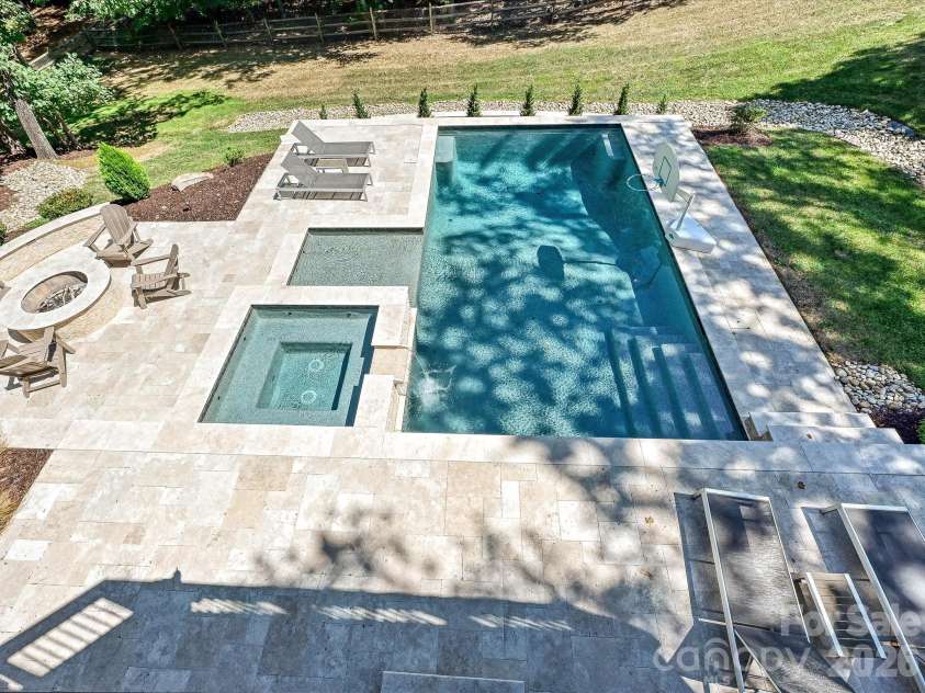 3600 Providence Manor Road, Charlotte, NC 28270.  MLS# CAR4424920, YatesRealty ID 51692. Deck View