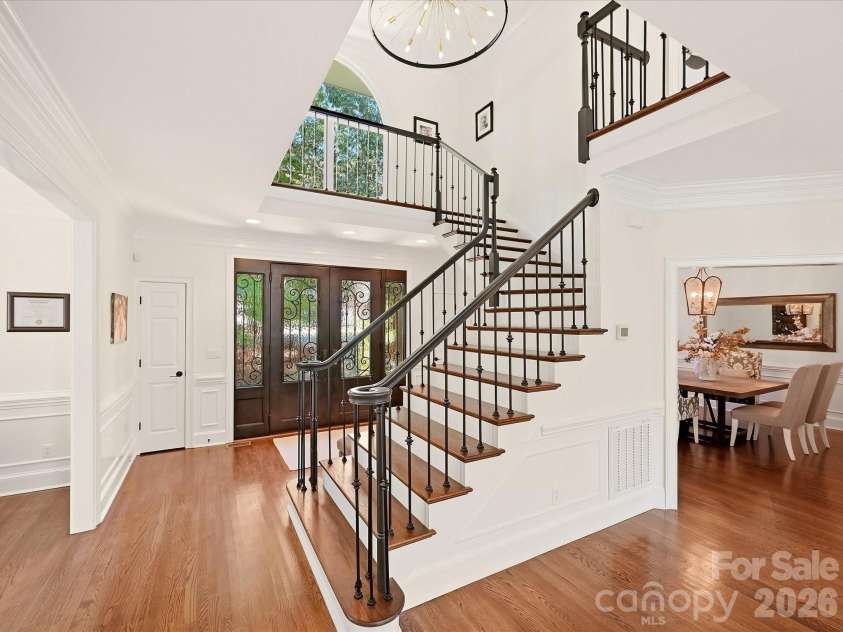 3600 Providence Manor Road, Charlotte, NC 28270.  MLS# CAR4424920, YatesRealty ID 51692. Foyer