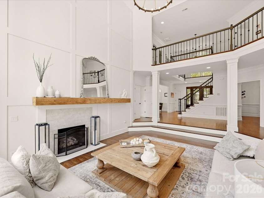 3600 Providence Manor Road, Charlotte, NC 28270.  MLS# CAR4424920, YatesRealty ID 51692. Great Rm
