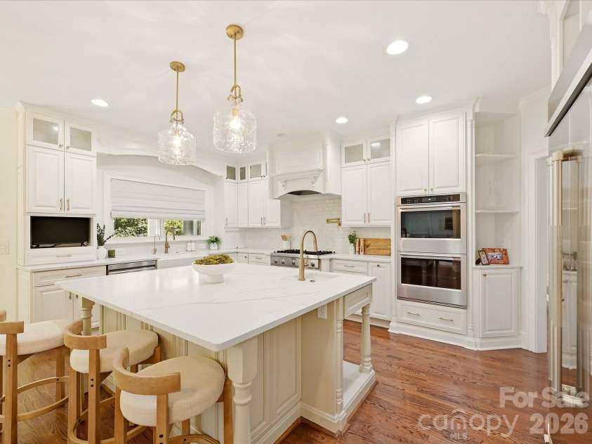 3600 Providence Manor Road, Charlotte, NC 28270.  MLS# CAR4424920, YatesRealty ID 51692. Kitchen