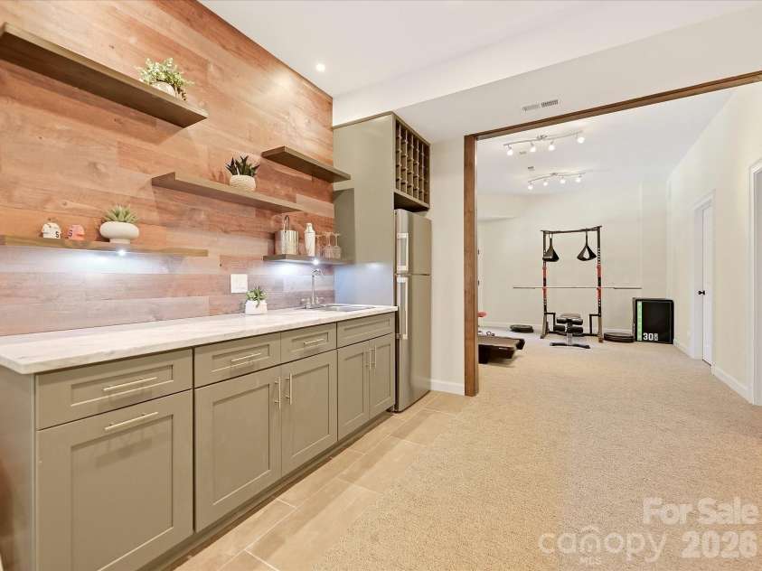 3600 Providence Manor Road, Charlotte, NC 28270.  MLS# CAR4424920, YatesRealty ID 51692. Lower Level