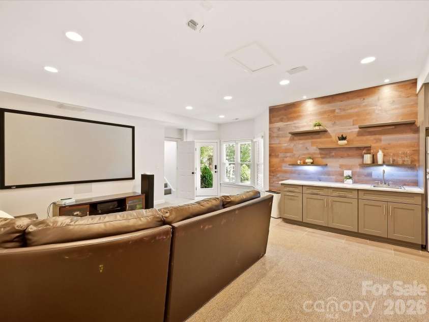 3600 Providence Manor Road, Charlotte, NC 28270.  MLS# CAR4424920, YatesRealty ID 51692. Lower Level