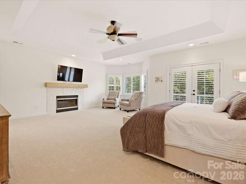 3600 Providence Manor Road, Charlotte, NC 28270.  MLS# CAR4424920, YatesRealty ID 51692. Primary Bdr