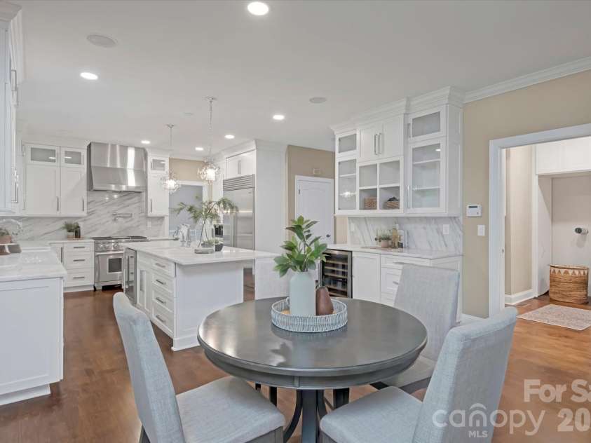 409 Running Horse Lane, Waxhaw, NC 28173.  MLS# CAR4425368, YatesRealty ID 51694. 