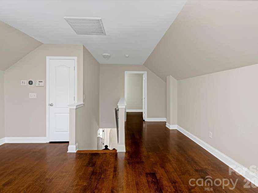 409 Running Horse Lane, Waxhaw, NC 28173.  MLS# CAR4425368, YatesRealty ID 51694. 