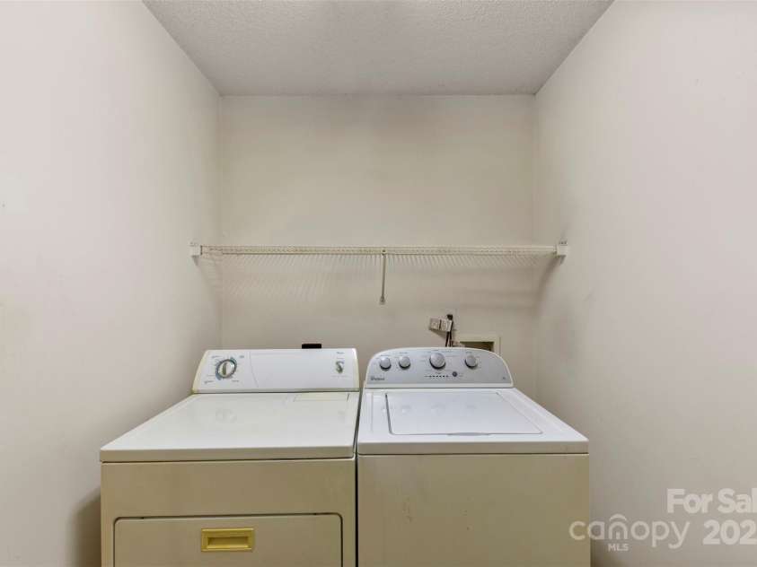 7335 Henderson Park Road, Huntersville, NC 28078.  MLS# CAR4327991, YatesRealty ID 51694. 