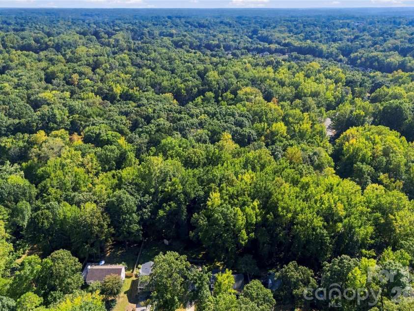 9112 Hinson Drive, Charlotte, NC 28105.  MLS# CAR4426074, YatesRealty ID 51697. 