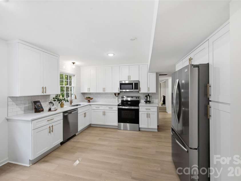 9112 Hinson Drive, Charlotte, NC 28105.  MLS# CAR4426074, YatesRealty ID 51697. 
