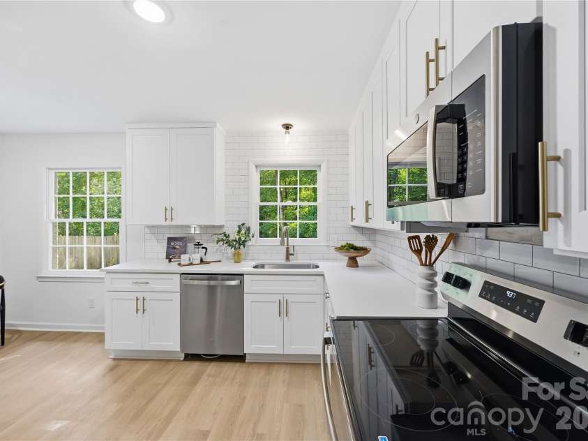 9112 Hinson Drive, Charlotte, NC 28105.  MLS# CAR4426074, YatesRealty ID 51697. 