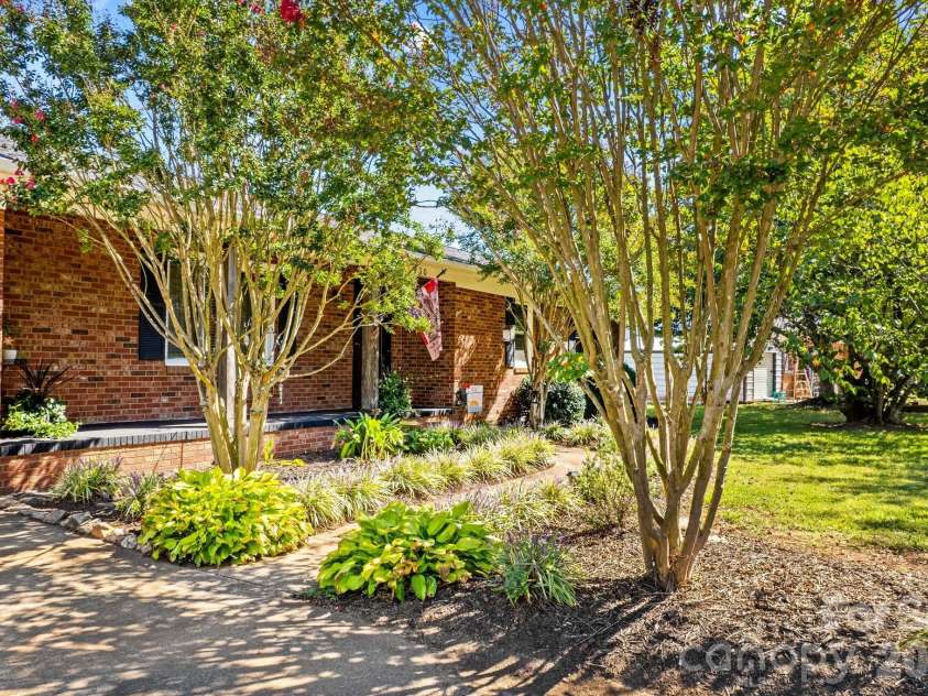 230 Old Farm Road, Salisbury, NC 28146.  MLS# CAR4420344, YatesRealty ID 51698. 