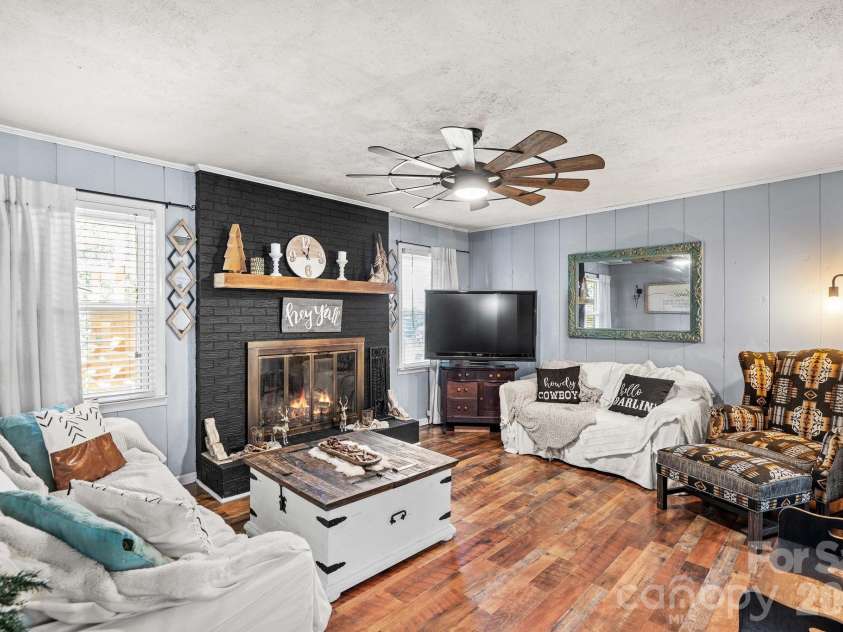 230 Old Farm Road, Salisbury, NC 28146.  MLS# CAR4420344, YatesRealty ID 51698. 