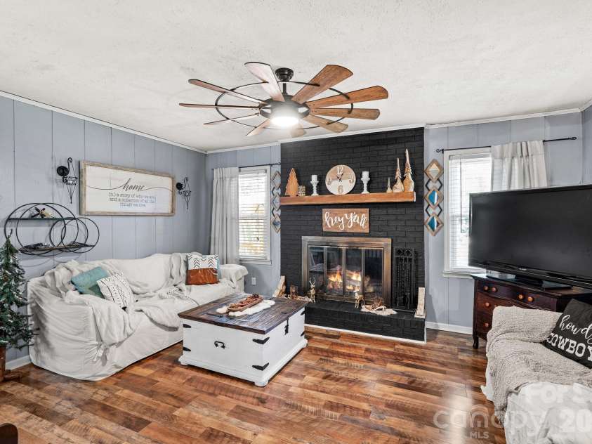 230 Old Farm Road, Salisbury, NC 28146.  MLS# CAR4420344, YatesRealty ID 51698. 