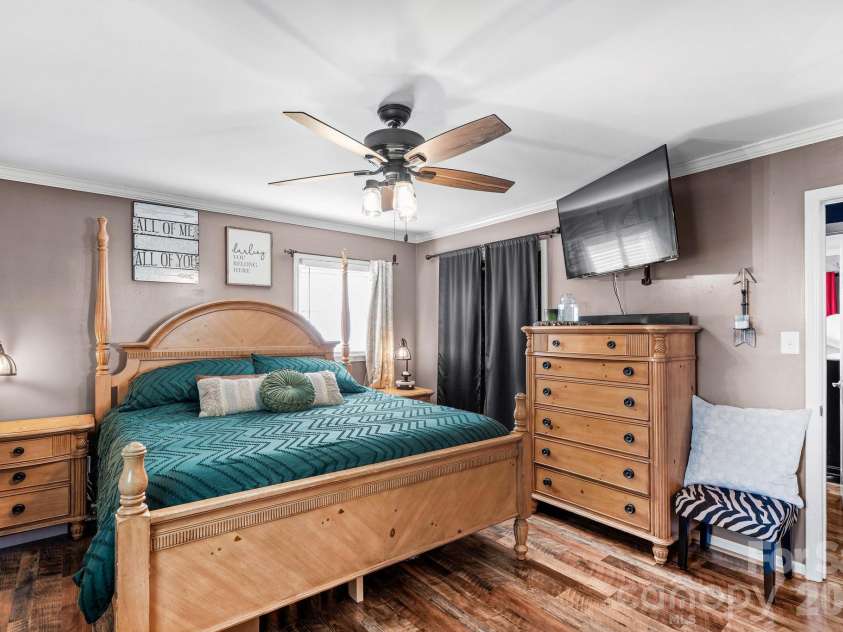 230 Old Farm Road, Salisbury, NC 28146.  MLS# CAR4420344, YatesRealty ID 51698. 