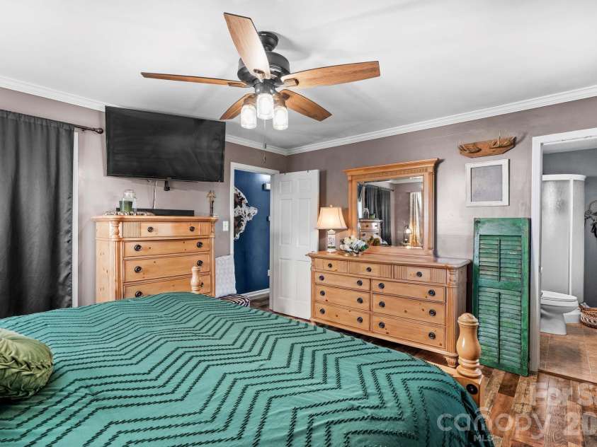 230 Old Farm Road, Salisbury, NC 28146.  MLS# CAR4420344, YatesRealty ID 51698. 