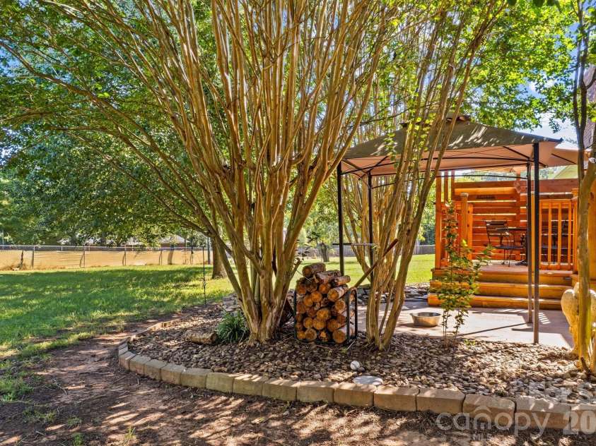 230 Old Farm Road, Salisbury, NC 28146.  MLS# CAR4420344, YatesRealty ID 51698. 