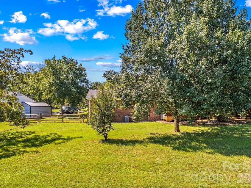 230 Old Farm Road, Salisbury, NC 28146.  MLS# CAR4420344, YatesRealty ID 51698. 
