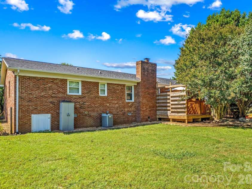 230 Old Farm Road, Salisbury, NC 28146.  MLS# CAR4420344, YatesRealty ID 51698. 