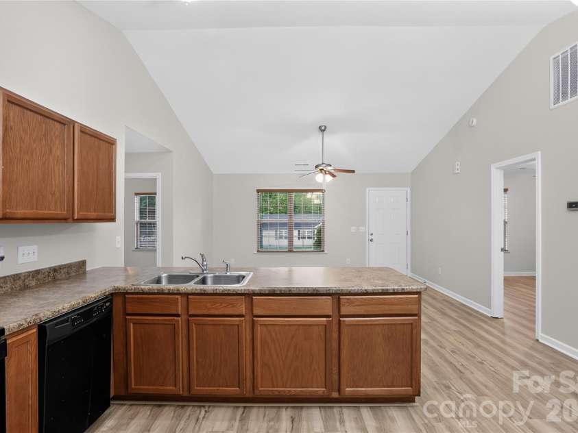 213 Winding Cedar Drive, Statesville, NC 28677.  MLS# CAR4412797, YatesRealty ID 51699. 