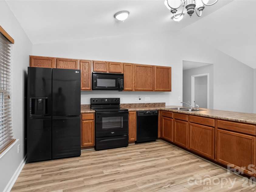 213 Winding Cedar Drive, Statesville, NC 28677.  MLS# CAR4412797, YatesRealty ID 51699. 