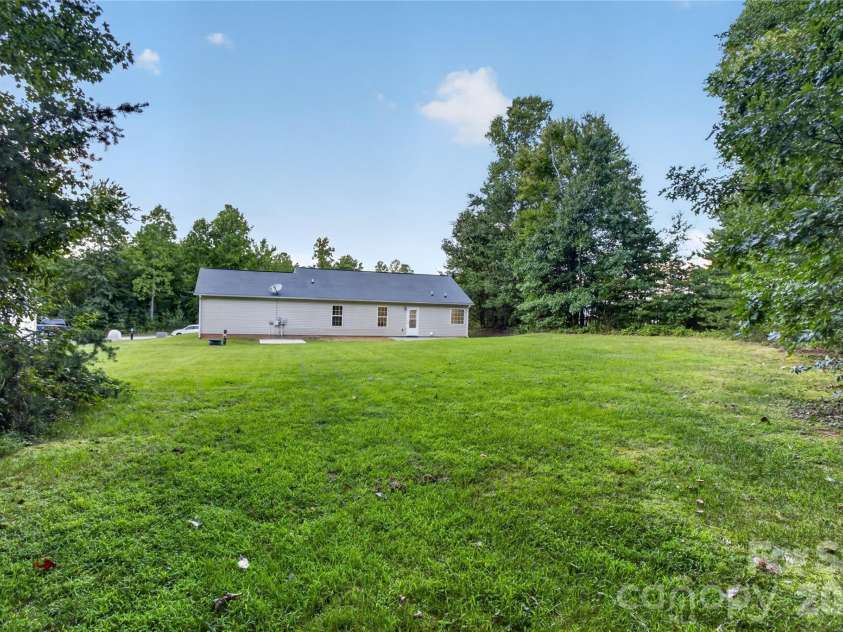 213 Winding Cedar Drive, Statesville, NC 28677.  MLS# CAR4412797, YatesRealty ID 51699. 