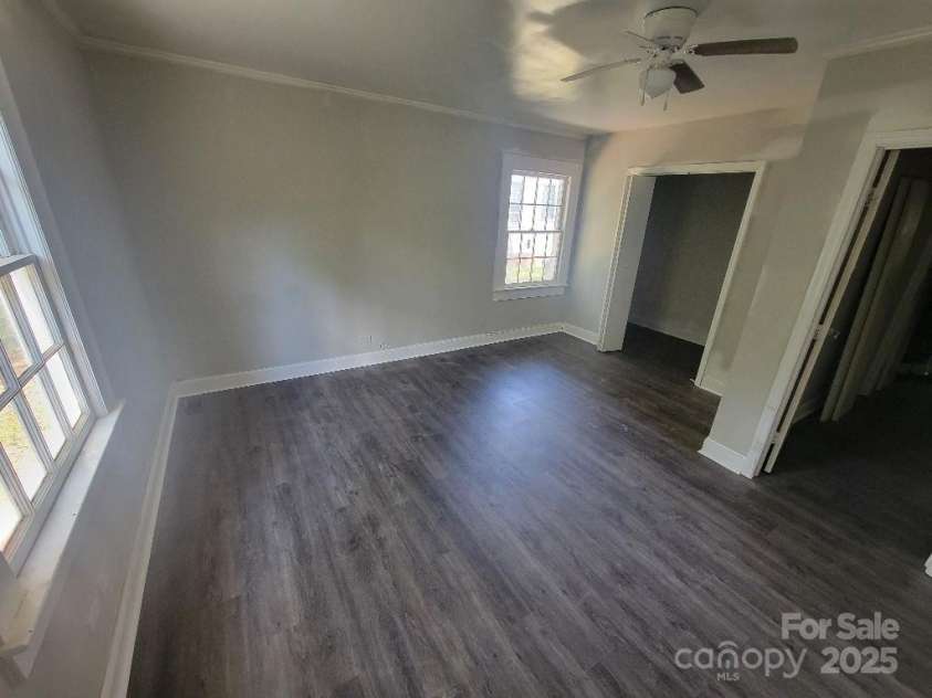 208 Evans Street, Cheraw, SC 29520.  MLS# CAR4216635, YatesRealty ID 517. 