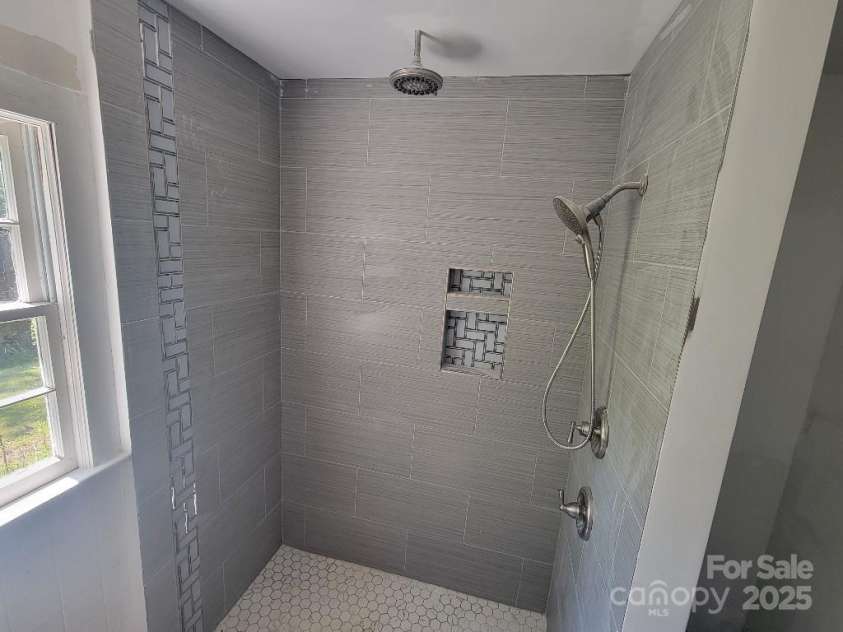 208 Evans Street, Cheraw, SC 29520.  MLS# CAR4216635, YatesRealty ID 517. 