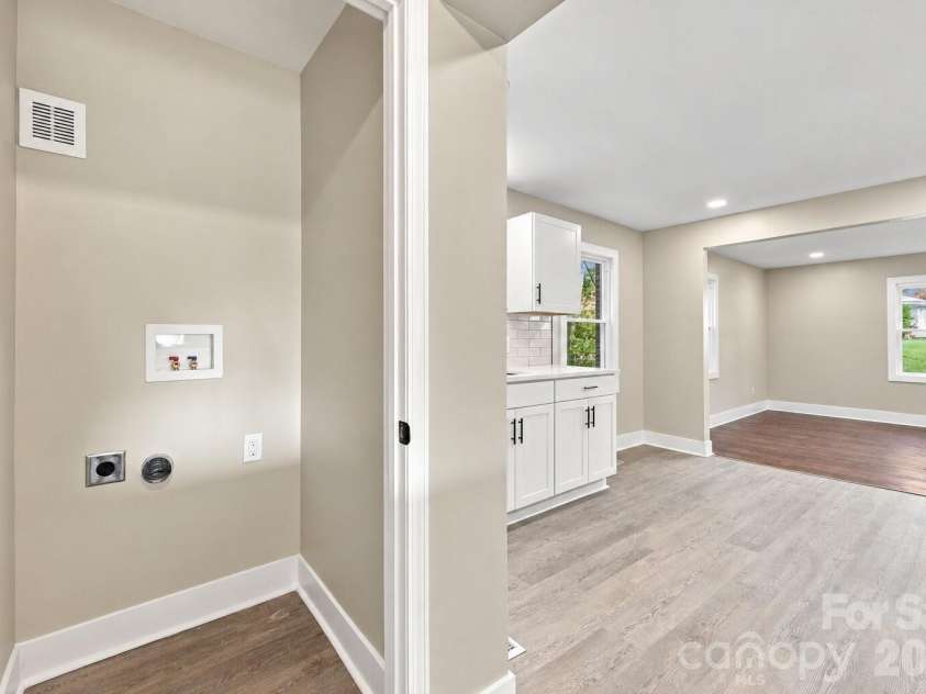 314 Rockyford Street, Morganton, NC 28655.  MLS# CAR4424931, YatesRealty ID 51700. 