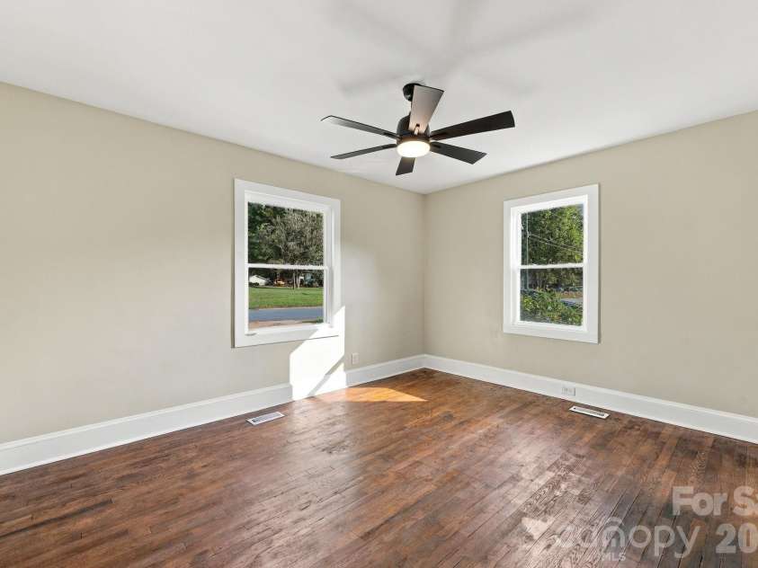 314 Rockyford Street, Morganton, NC 28655.  MLS# CAR4424931, YatesRealty ID 51700. 