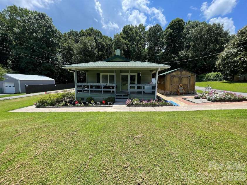 7304 Little Egypt Road, Stanley, NC 28164.  MLS# CAR4426184, YatesRealty ID 51701. 