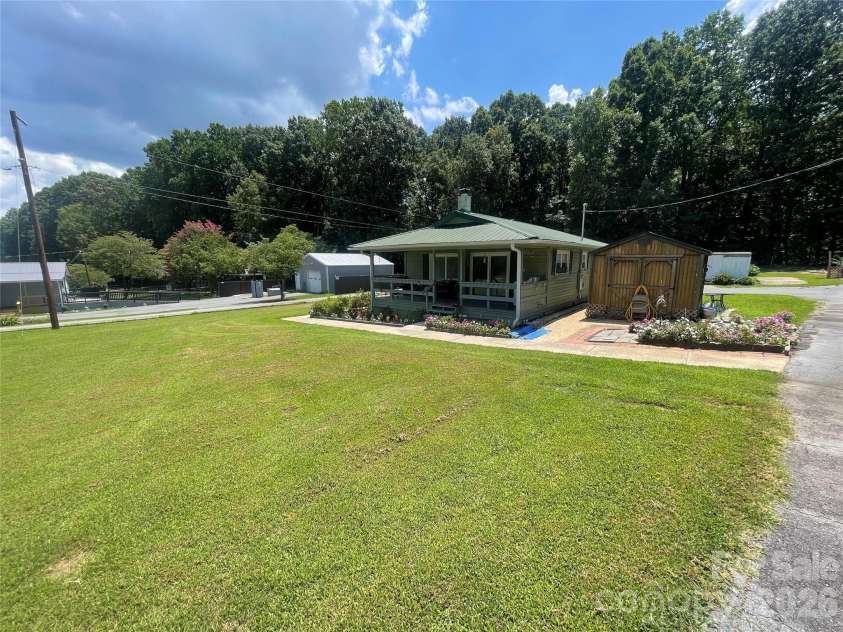 7304 Little Egypt Road, Stanley, NC 28164.  MLS# CAR4426184, YatesRealty ID 51701. 