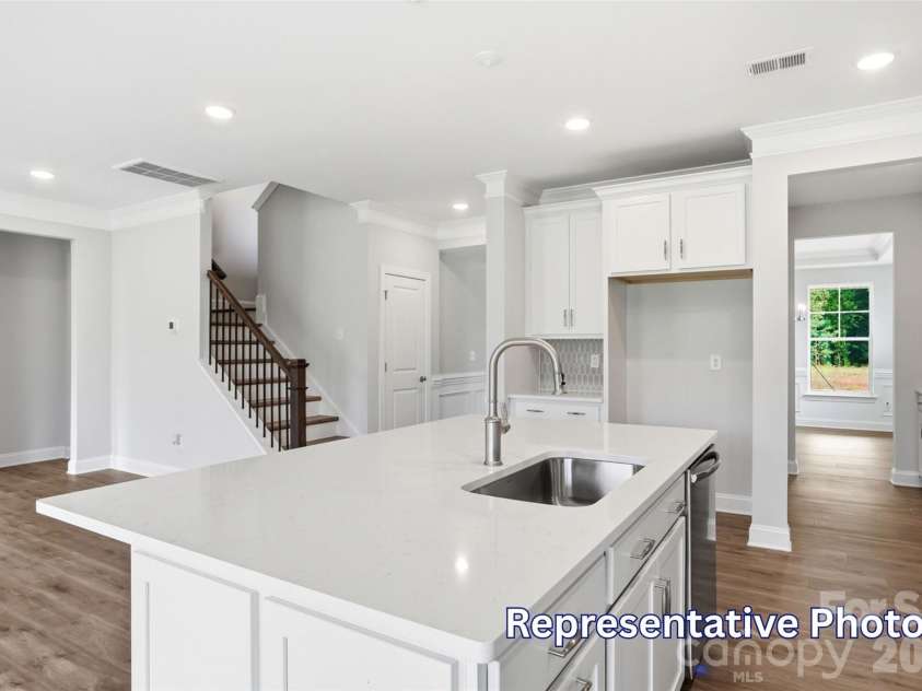 1402 Ardmore Drive, Sherrills Ford, NC 28673.  MLS# CAR4418210, YatesRealty ID 51702. 