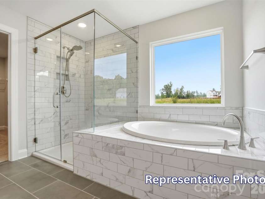 1402 Ardmore Drive, Sherrills Ford, NC 28673.  MLS# CAR4418210, YatesRealty ID 51702. 
