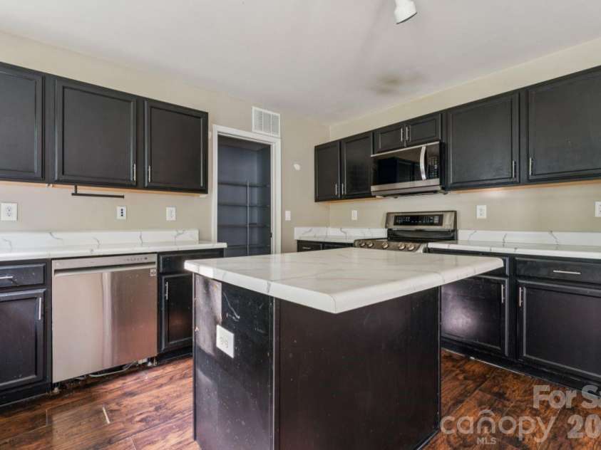 107 Berrybeth Circle, China Grove, NC 28023.  MLS# CAR4425933, YatesRealty ID 51703. 