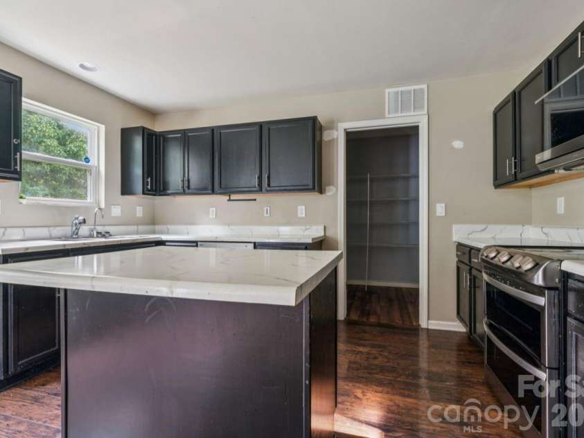 107 Berrybeth Circle, China Grove, NC 28023.  MLS# CAR4425933, YatesRealty ID 51703. 