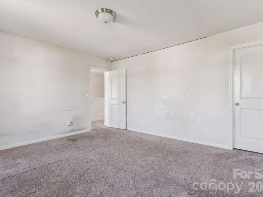 107 Berrybeth Circle, China Grove, NC 28023.  MLS# CAR4425933, YatesRealty ID 51703. 