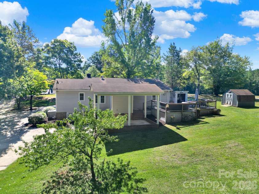 3015 Pageland Highway, Lancaster, SC 29720.  MLS# CAR4423845, YatesRealty ID 51704. 