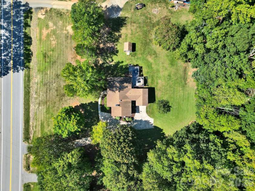 3015 Pageland Highway, Lancaster, SC 29720.  MLS# CAR4423845, YatesRealty ID 51704. 
