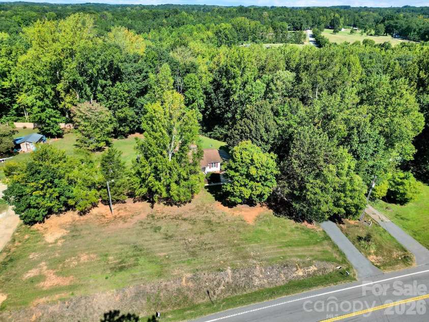 3015 Pageland Highway, Lancaster, SC 29720.  MLS# CAR4423845, YatesRealty ID 51704. 