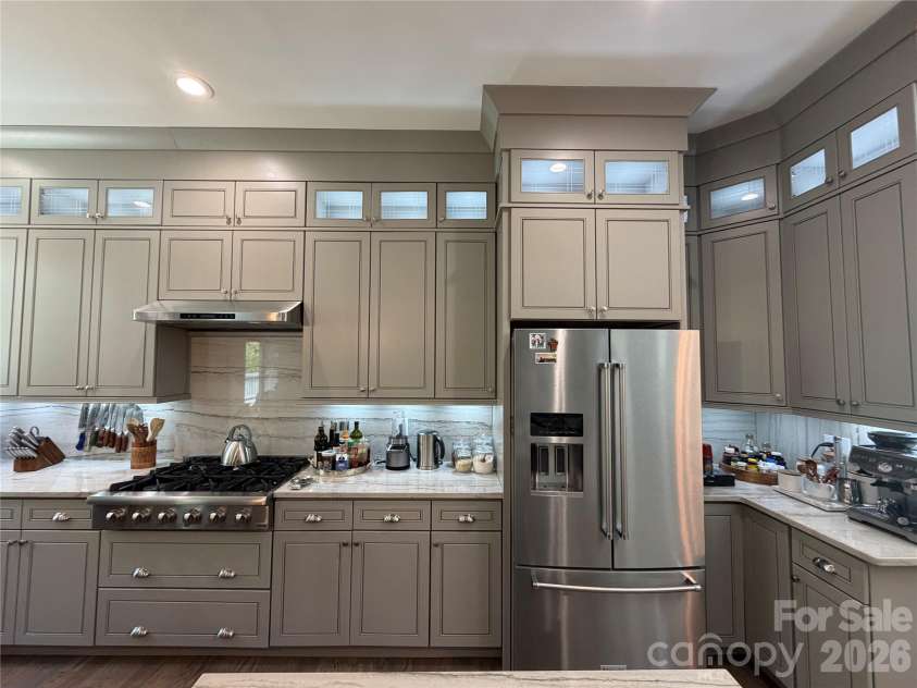 7902 Denbur Drive, Charlotte, NC 28215.  MLS# CAR4424339, YatesRealty ID 51706. 
