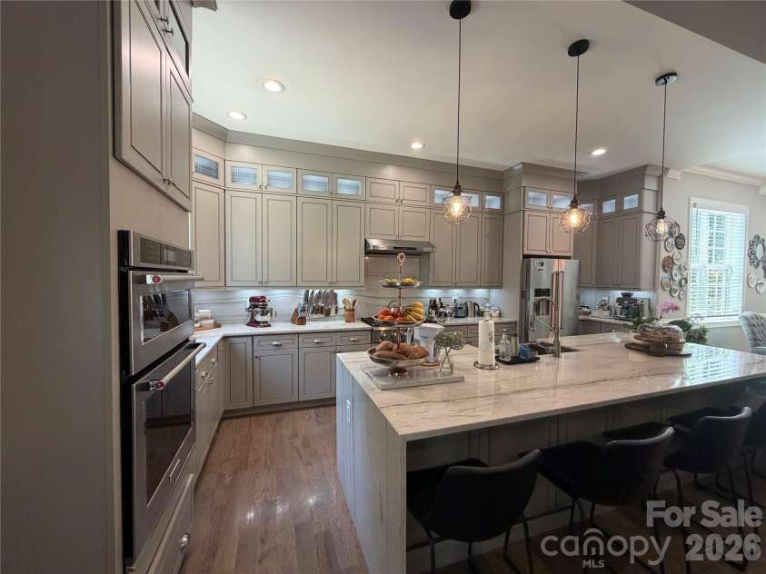 7902 Denbur Drive, Charlotte, NC 28215.  MLS# CAR4424339, YatesRealty ID 51706. 