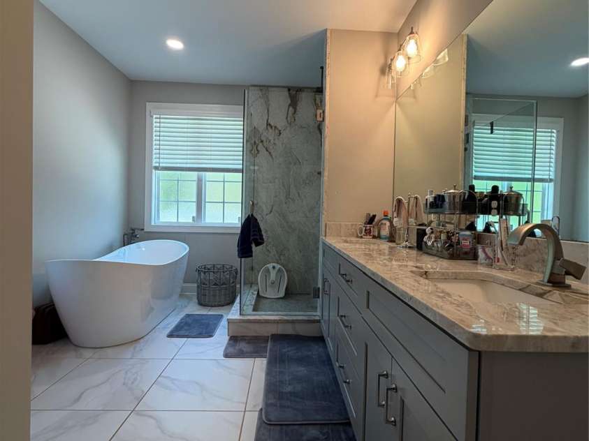 7902 Denbur Drive, Charlotte, NC 28215.  MLS# CAR4424339, YatesRealty ID 51706. 