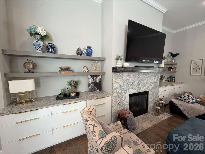 7902 Denbur Drive, Charlotte, NC 28215.  MLS# CAR4424339, YatesRealty ID 51706. 
