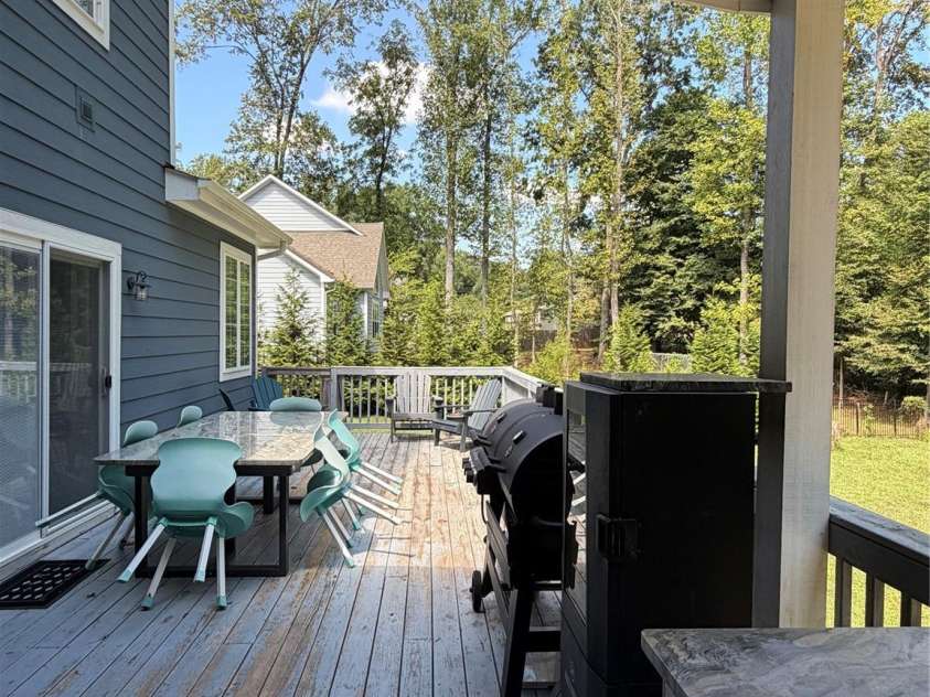 7902 Denbur Drive, Charlotte, NC 28215.  MLS# CAR4424339, YatesRealty ID 51706. 