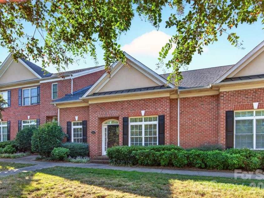 343 Liverpool Road, Rock Hill, SC 29730.  MLS# CAR4425811, YatesRealty ID 51707. 