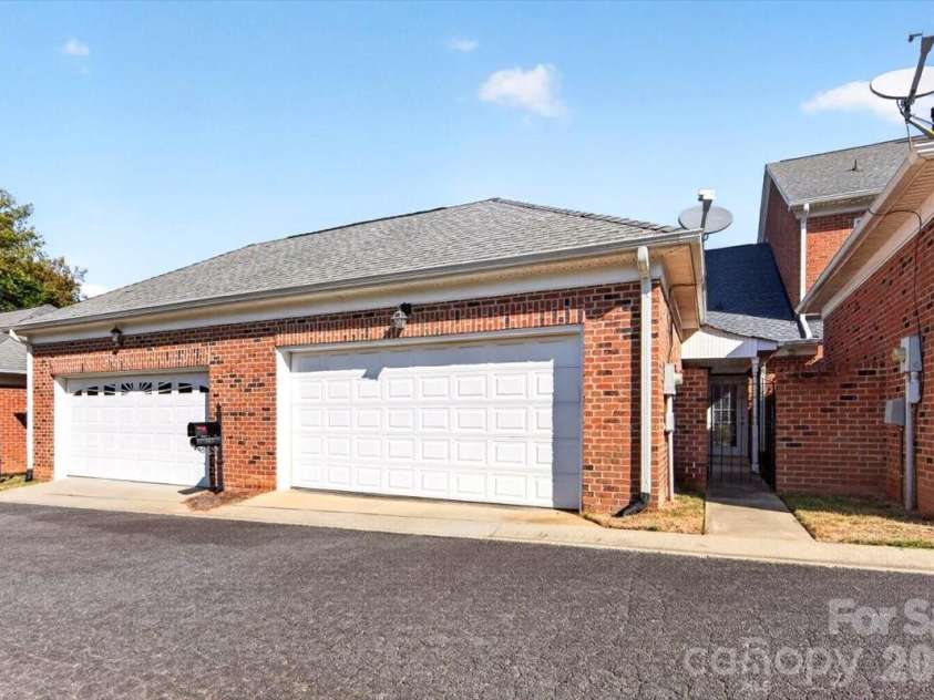343 Liverpool Road, Rock Hill, SC 29730.  MLS# CAR4425811, YatesRealty ID 51707. 