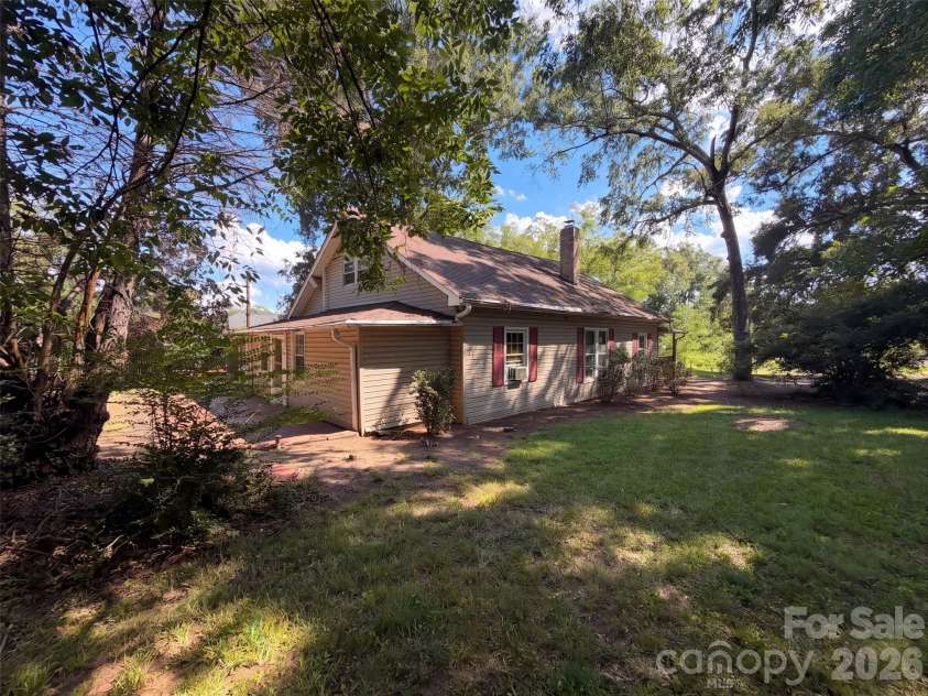 7711 Hwy 73 Highway, Mount Pleasant, NC 28124.  MLS# CAR4426185, YatesRealty ID 51708. 