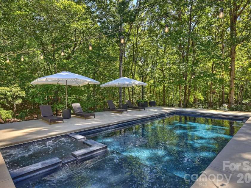 7501 Big Buck Trail, Waxhaw, NC 28173.  MLS# CAR4425295, YatesRealty ID 51709. 