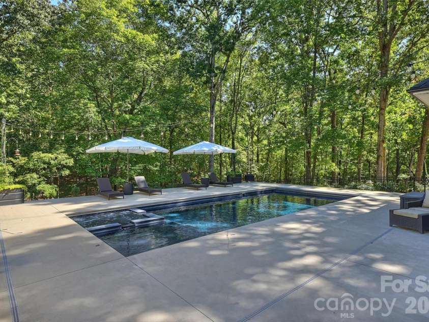 7501 Big Buck Trail, Waxhaw, NC 28173.  MLS# CAR4425295, YatesRealty ID 51709. 